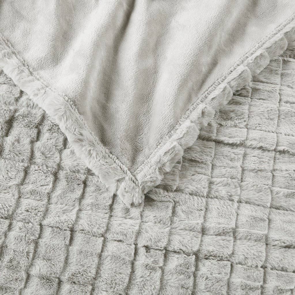 Oversized Textured Faux Fur Heated Throw Blanket: Ivory