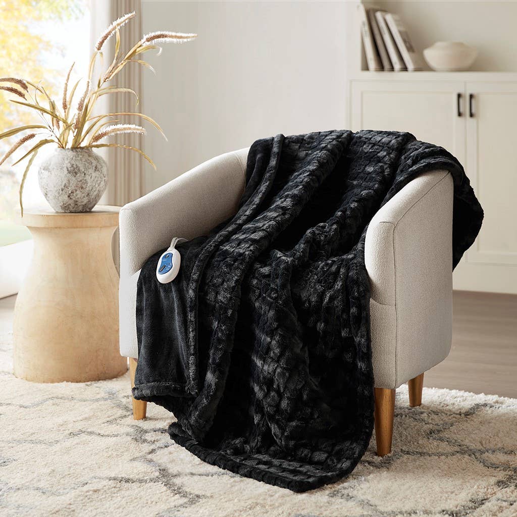 Oversized Textured Faux Fur Heated Throw Blanket: Ivory