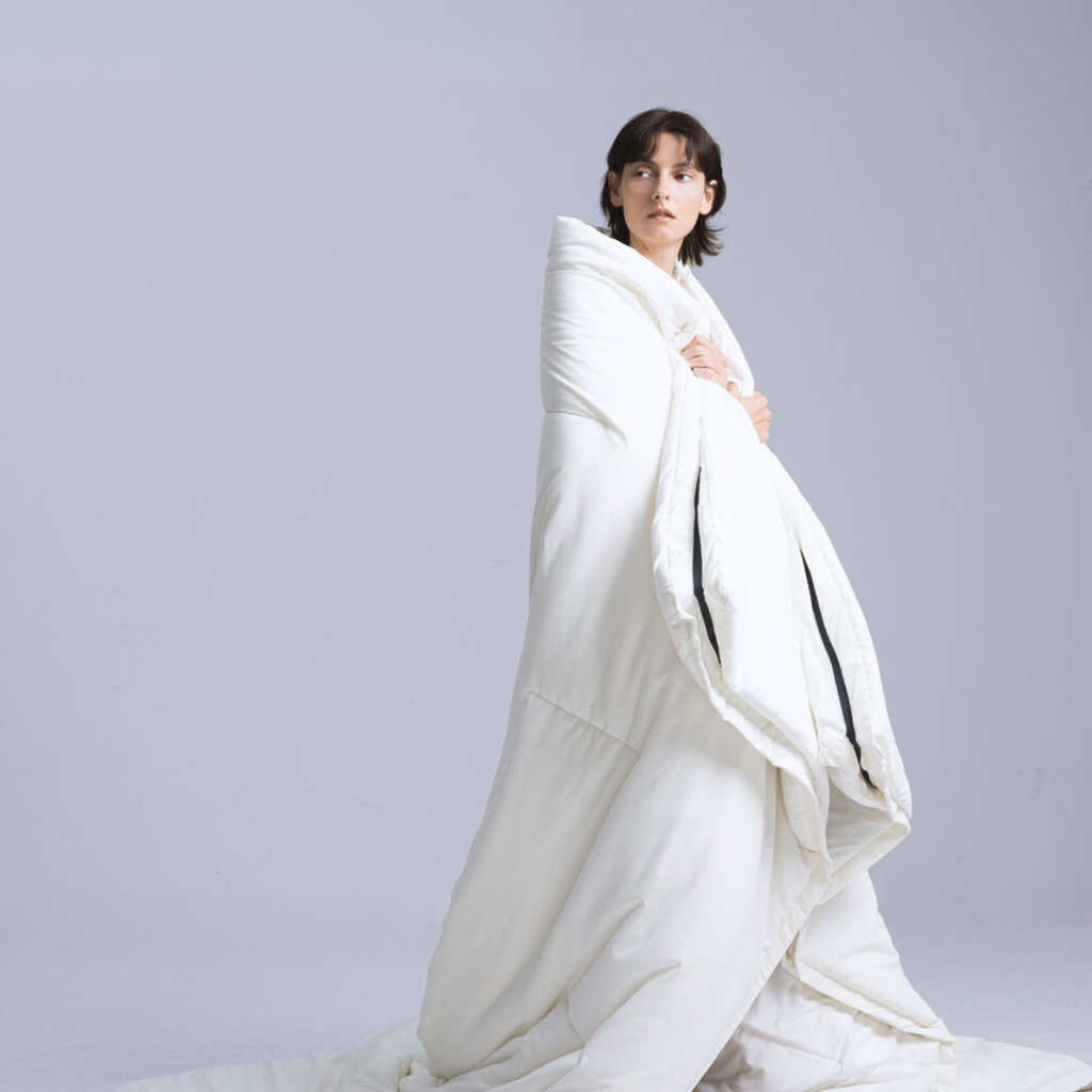 Temperature Control Dual-Layer Comforter: Ivory / Twin/Twin XL