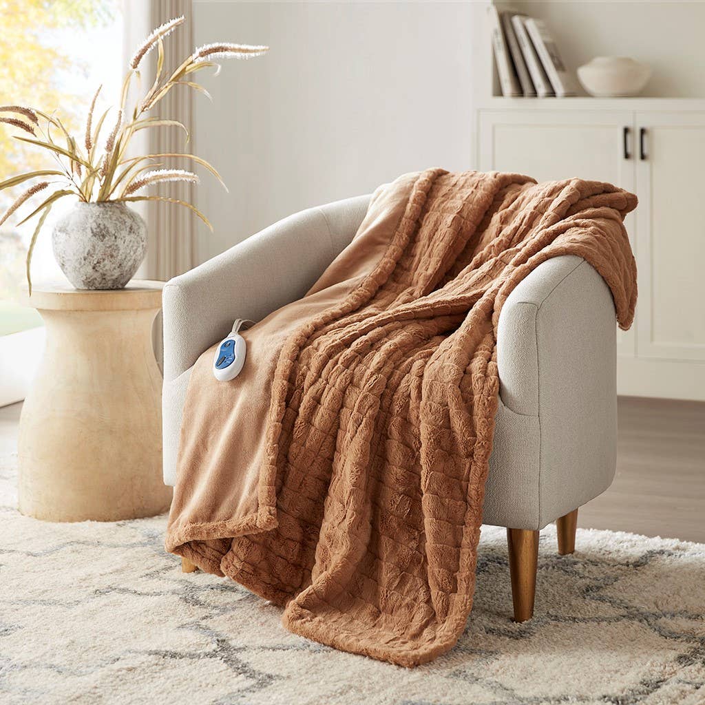 Oversized Textured Faux Fur Heated Throw Blanket: Ivory